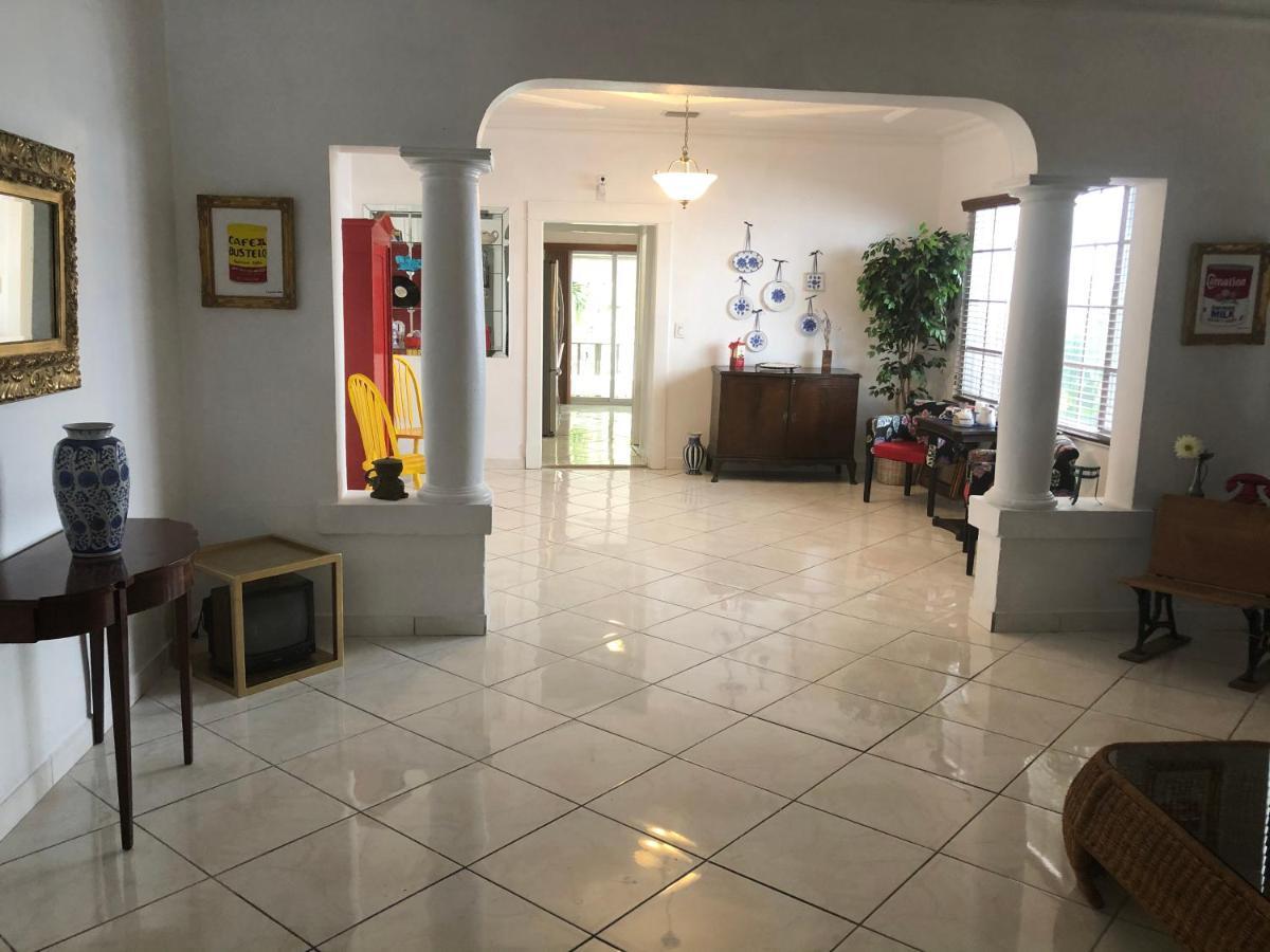 Private Suite Next To Calle Ocho Miami Luaran gambar