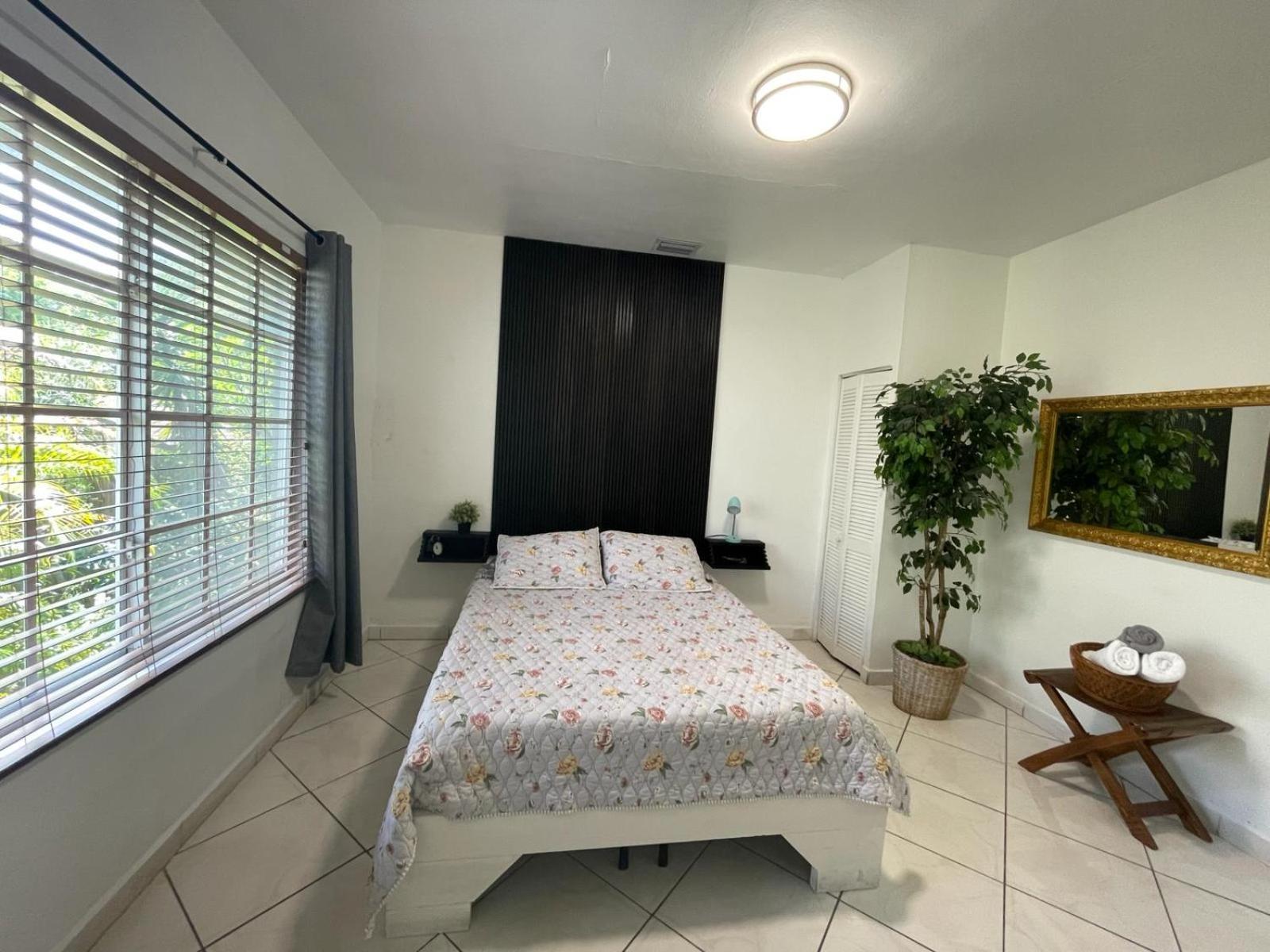 Private Suite Next To Calle Ocho Miami Luaran gambar