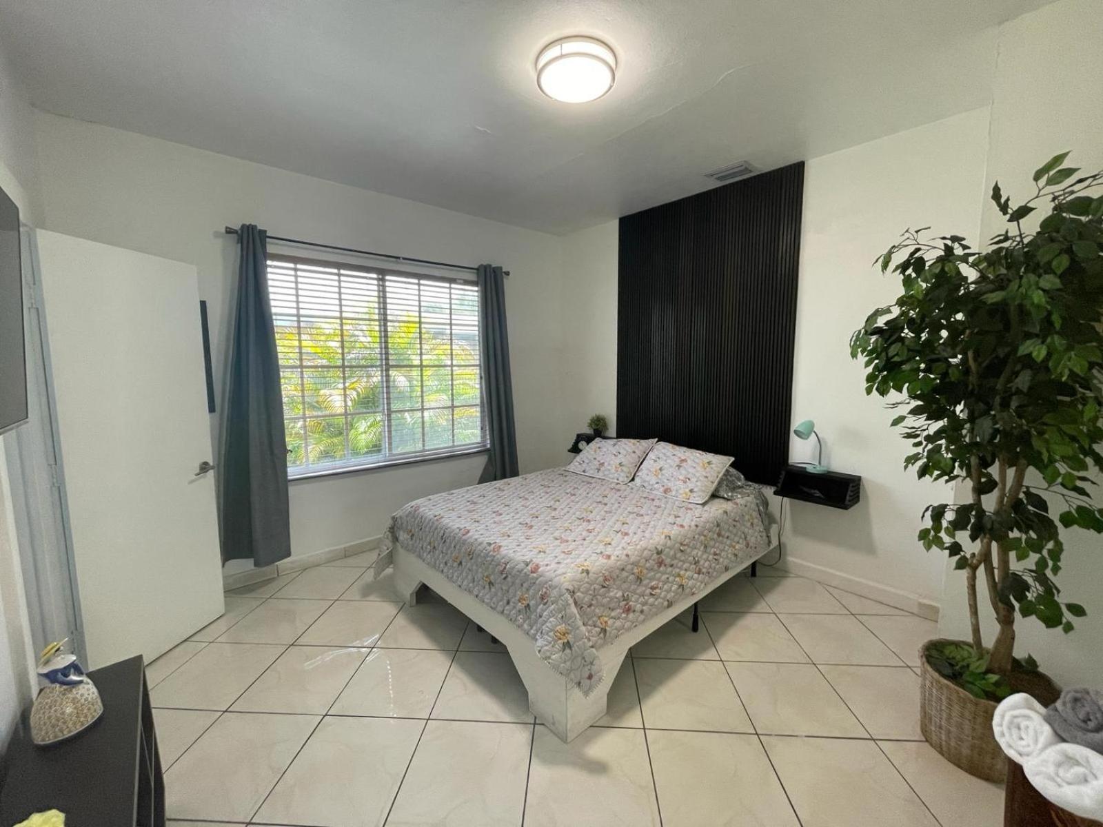 Private Suite Next To Calle Ocho Miami Luaran gambar