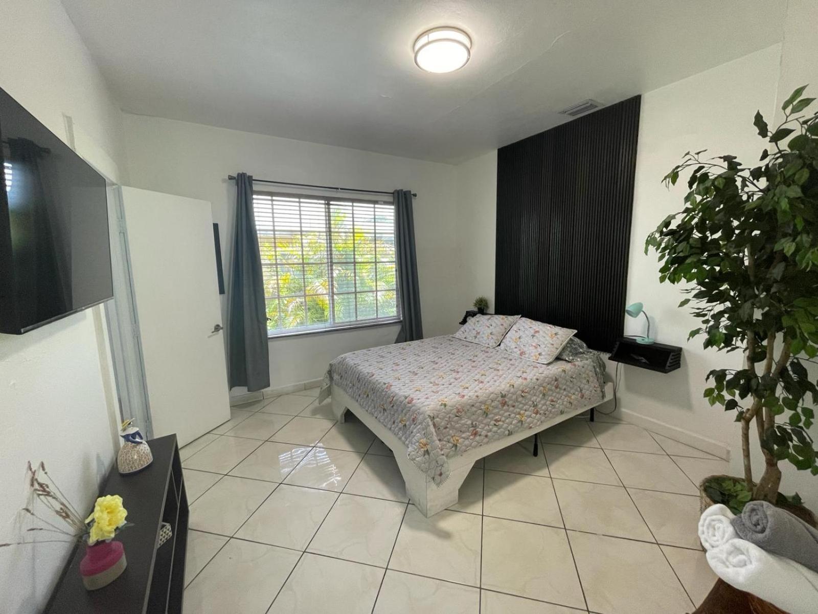 Private Suite Next To Calle Ocho Miami Luaran gambar