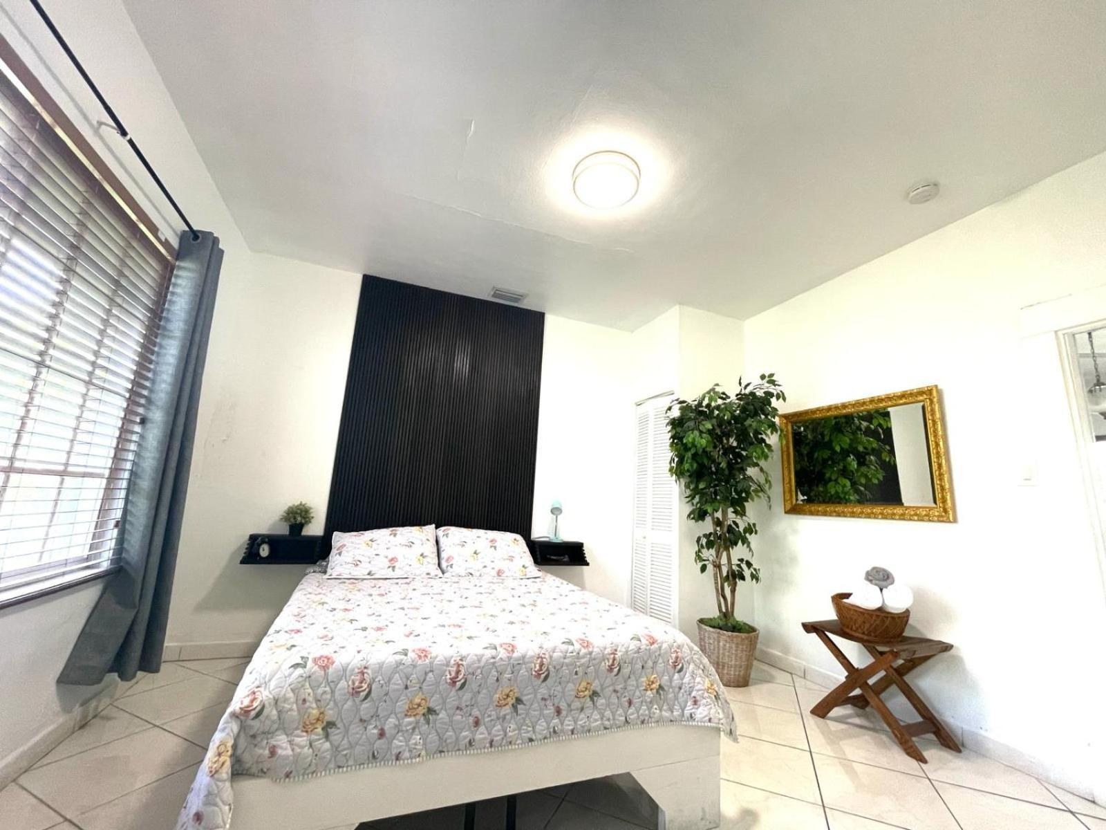 Private Suite Next To Calle Ocho Miami Luaran gambar