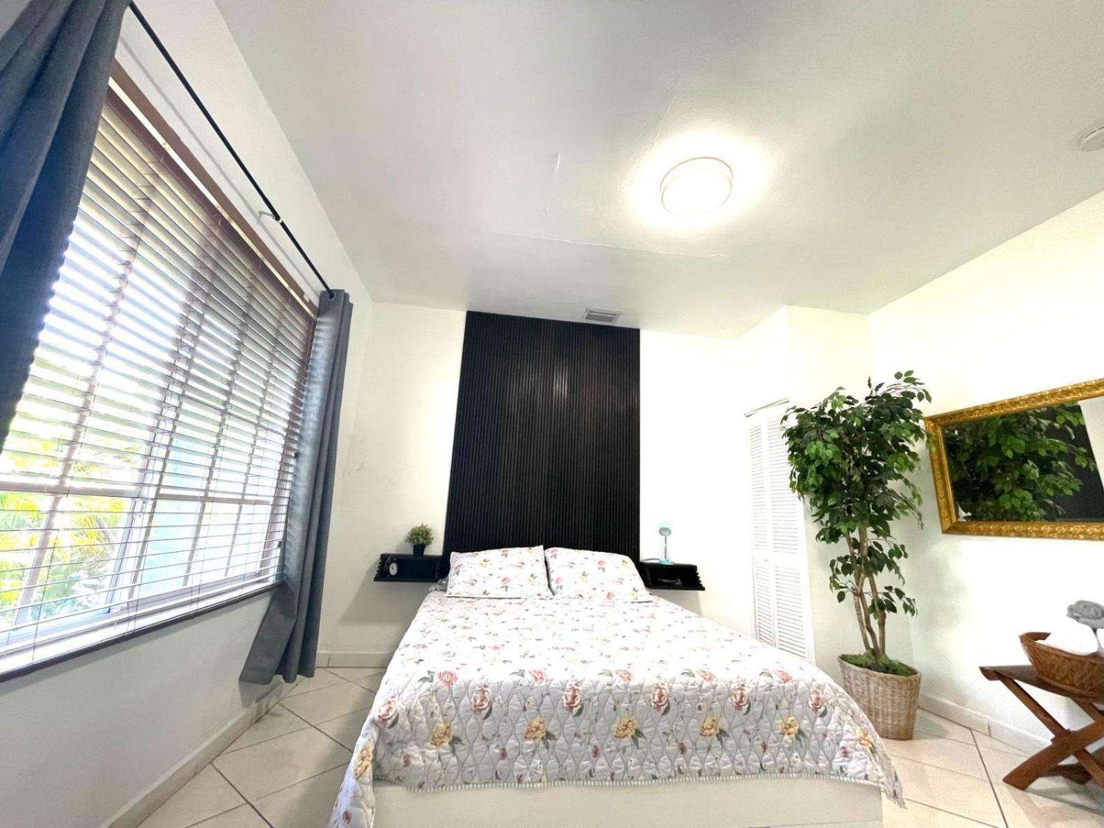 Private Suite Next To Calle Ocho Miami Luaran gambar